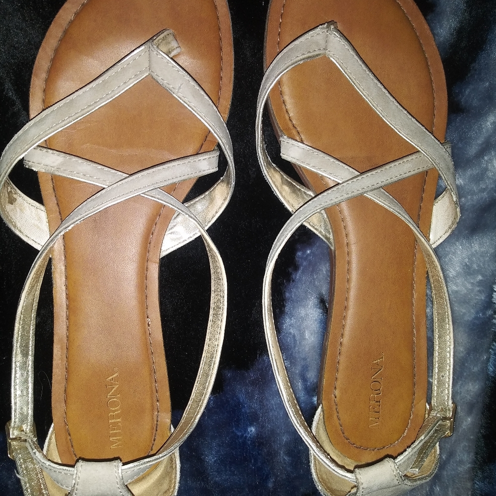 Merona flip flop sandals